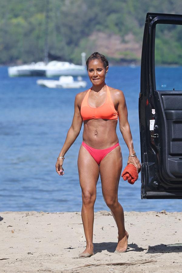 //jada pinkett smith bikini hawaii will smith divorce reports