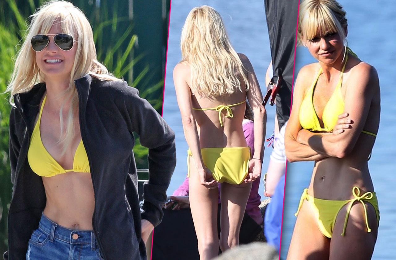 Anna Faris tiny yellow bikini filming