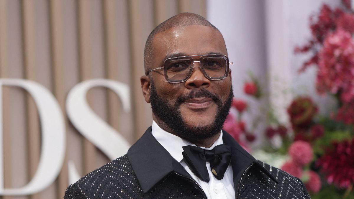 tyler perry accuser probe private life
