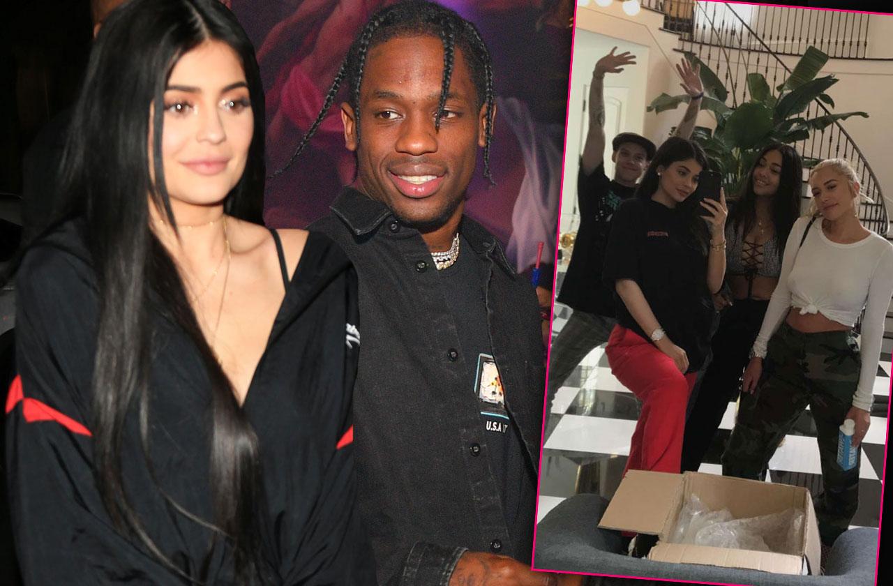 //kylie jenner pregnant travis scott daughter baby girl  pp