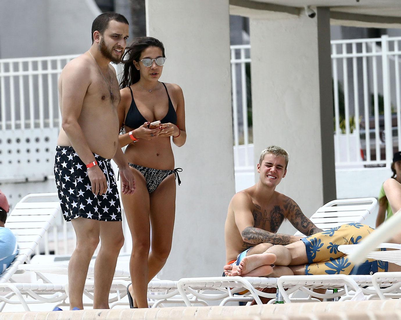 //justin bieber shirtless pool miami