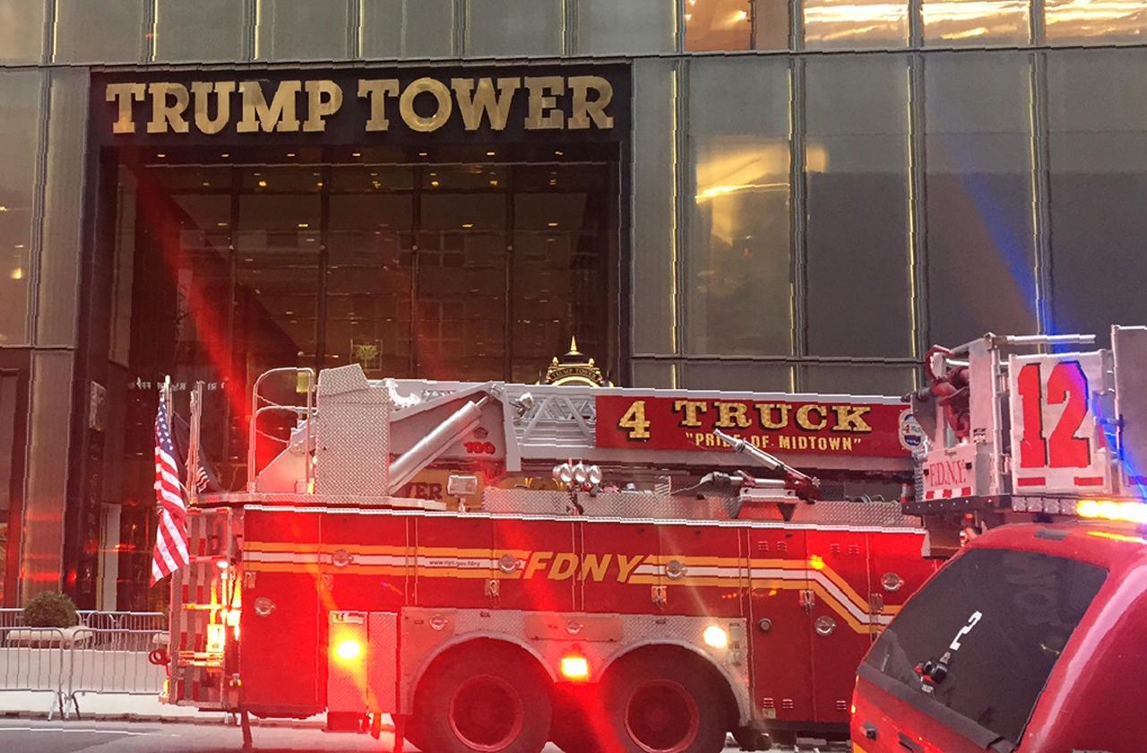 //fire breaks out at trump tower pp