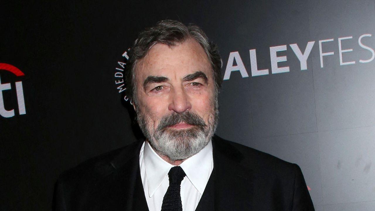 Tom Selleck's 'Blue Bloods' return reportedly faces a major pay hurdle as revival talks continue.
