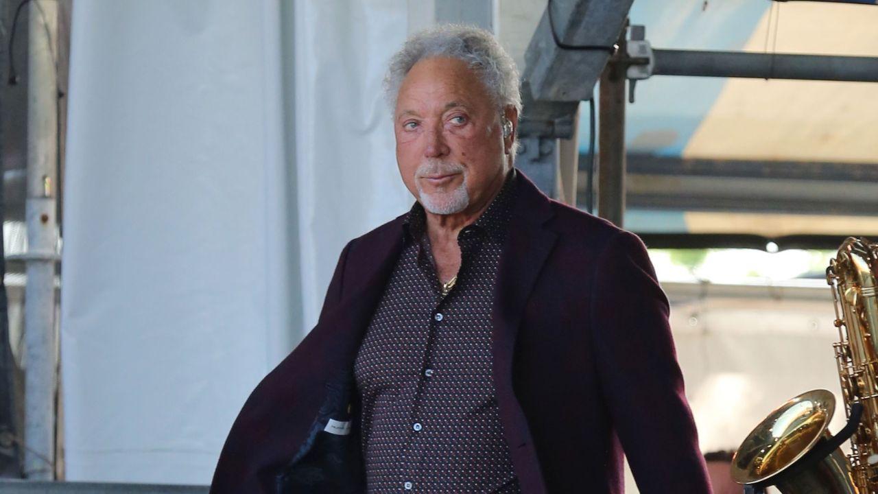 Photo of Tom Jones