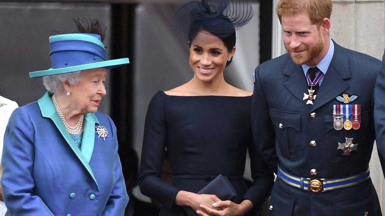 Photo of Queen Elizabeth, Prince Harry and Meghan Markle
