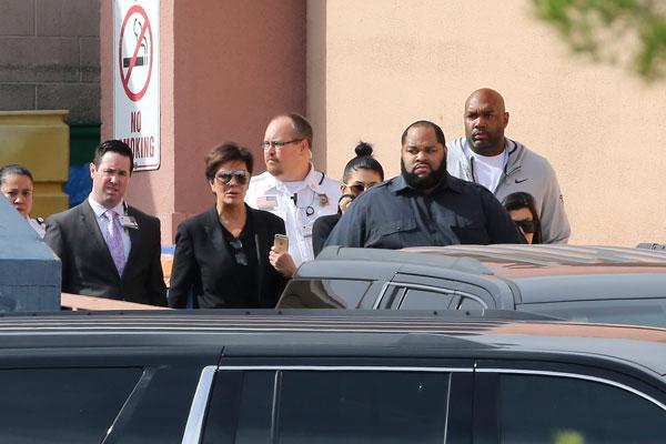 Lamar Odom Hospitalized Kardashians Jenners Leave