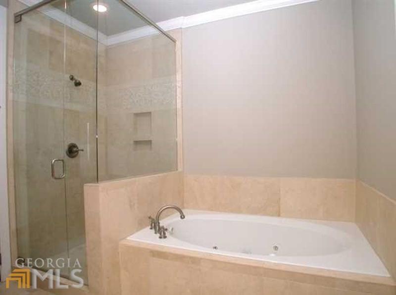 Bobbi Kristina Brown Dead Bathtub Atlanta Townhome Photos