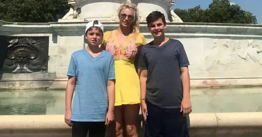 britney spears son jayden  mend relationship support kevin federline