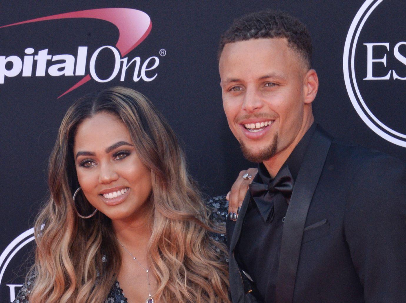 Aht Aht!' Ayesha Curry Shuts Down Rumors of Being In An Open Marriage With Steph  Curry