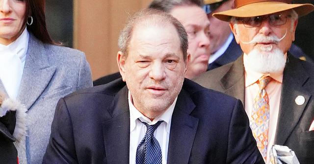 harvey weinstein not guilty la wheelchair walking private jet r