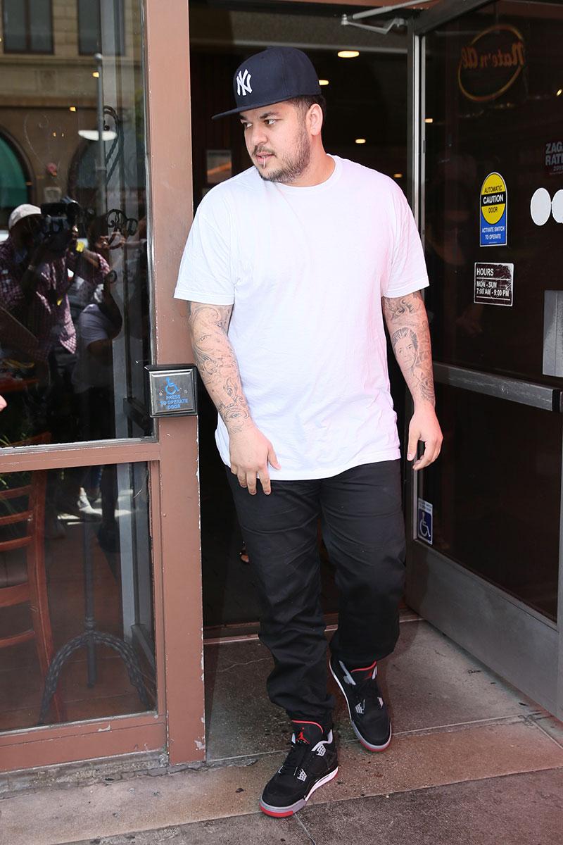 blac chyna paternity scandal rob kardashian pilot jones