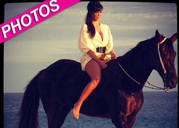 //kim kardashian rides horse
