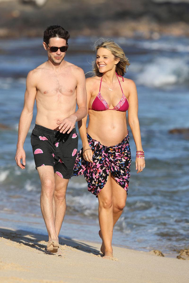 Ali Fedotowsky Pregnant Bikini Photos With Husband Kevin Manno