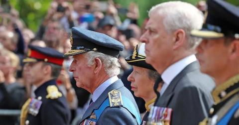 prince andrew hires cheap security firm refusing leave royal lodge