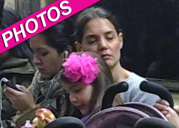 //katie holmes suri a