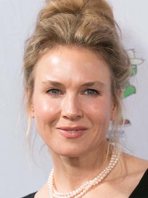 //renee zellweger hits red carpet first time in five months nearly unrecognizable