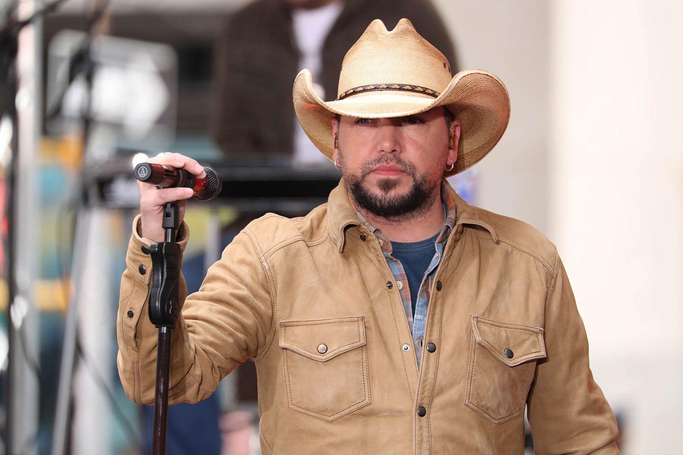 Jason Aldean's Wife Sparks Backlash After 'Gender' Caption