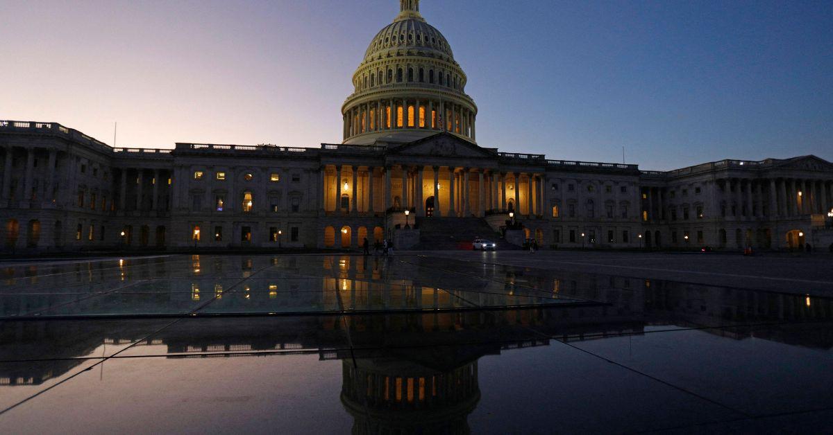 capitol man arrested machete knives