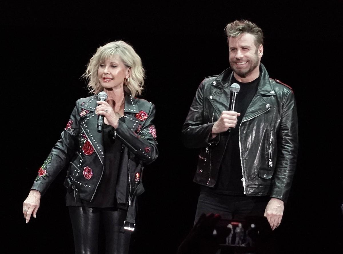 Didi Conn said the chemistry between Newton-John and Travolta during a 'Grease' kiss scene felt genuine.