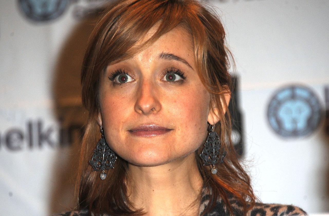 ‘smallville Star Allison Mack Arrested For Alleged Sex Trafficking