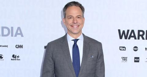 cnn star brian stelter fails sell copies latest book promotion