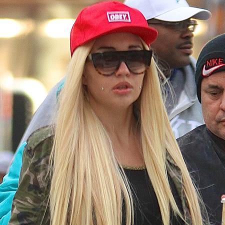 Amanda Bynes: 'I Got My Breast Implants Removed