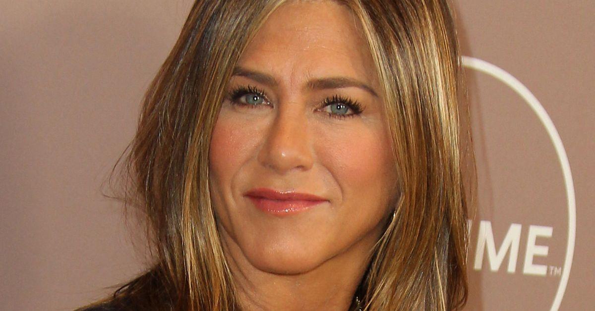 jennifer aniston quit hollywood los angeles wildfires montecito mansion brad pitt split