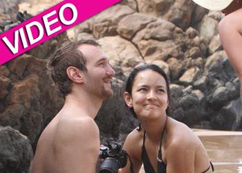 //nick vujicic honeymoon hawaii video splash