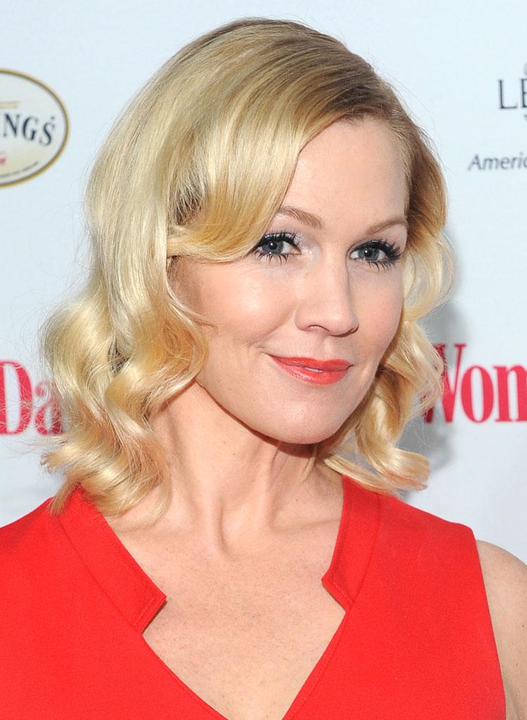 Jennie Garth Can Barely Move Her Face — Plastic Surgery To Blame?