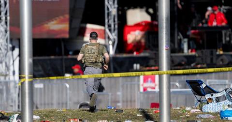 taylor swift donates k family chiefs fan killed super bowl parade