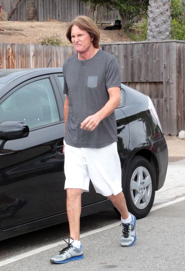 Bruce Jenner Regrets Uncomfortable Photos