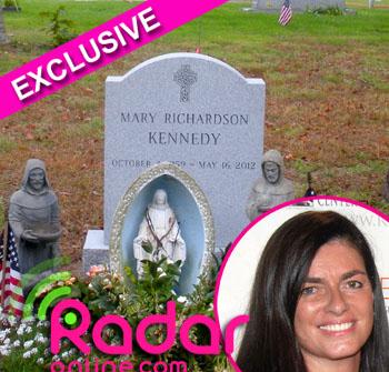 Mary Richardson Kennedy’s 'Sad & Lonely' Gravesite, See The Tombstone ...