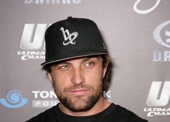 //admtonyhawkbenefitmjt