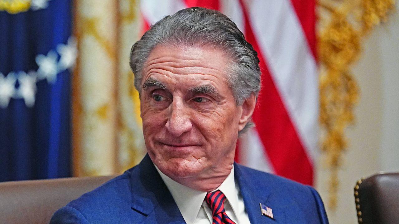 Photo of Doug Burgum,