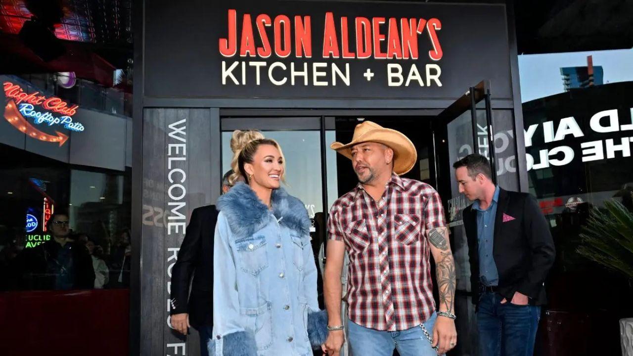 Photo of Jason Aldean, Brittany Aldean