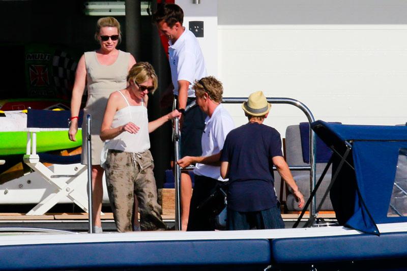 Kendall Jenner Vacation Photos With Harry Styles, Ellen DeGeneres