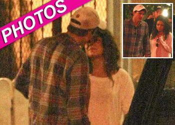 //mila kunis ashton ebb