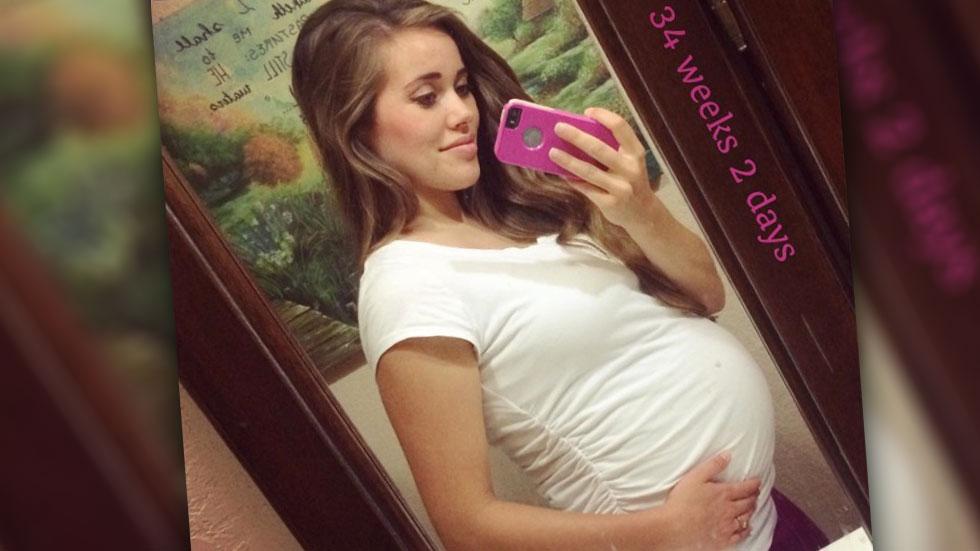 Pregnant And Vain Jessa Duggar Seewald Flaunts Slim Pregnancy Body With Workout Photos And 