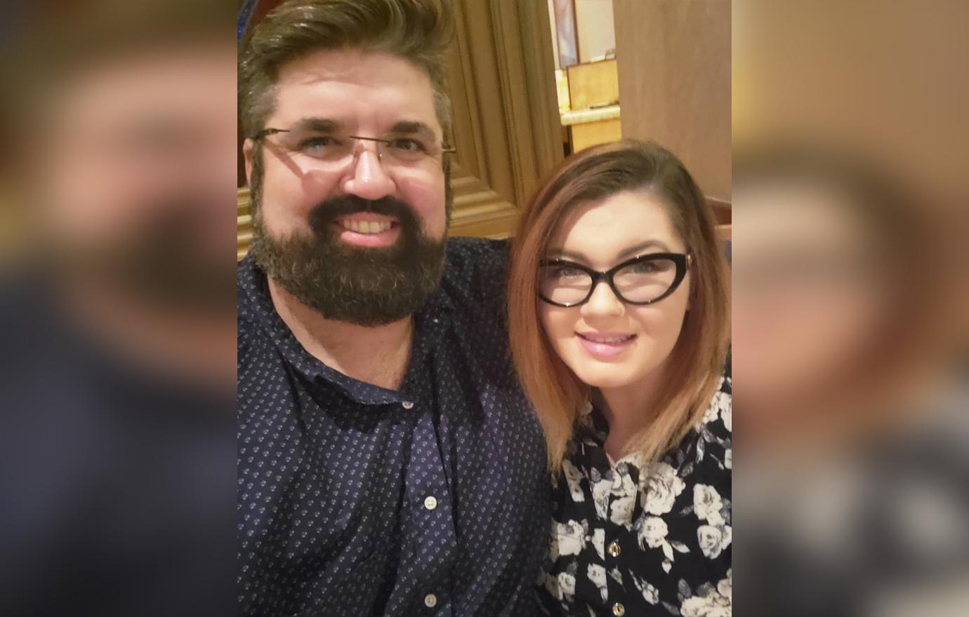 Amber Portwood and Boyfriend Andrew Glennon Pose Smiling For A Selfie