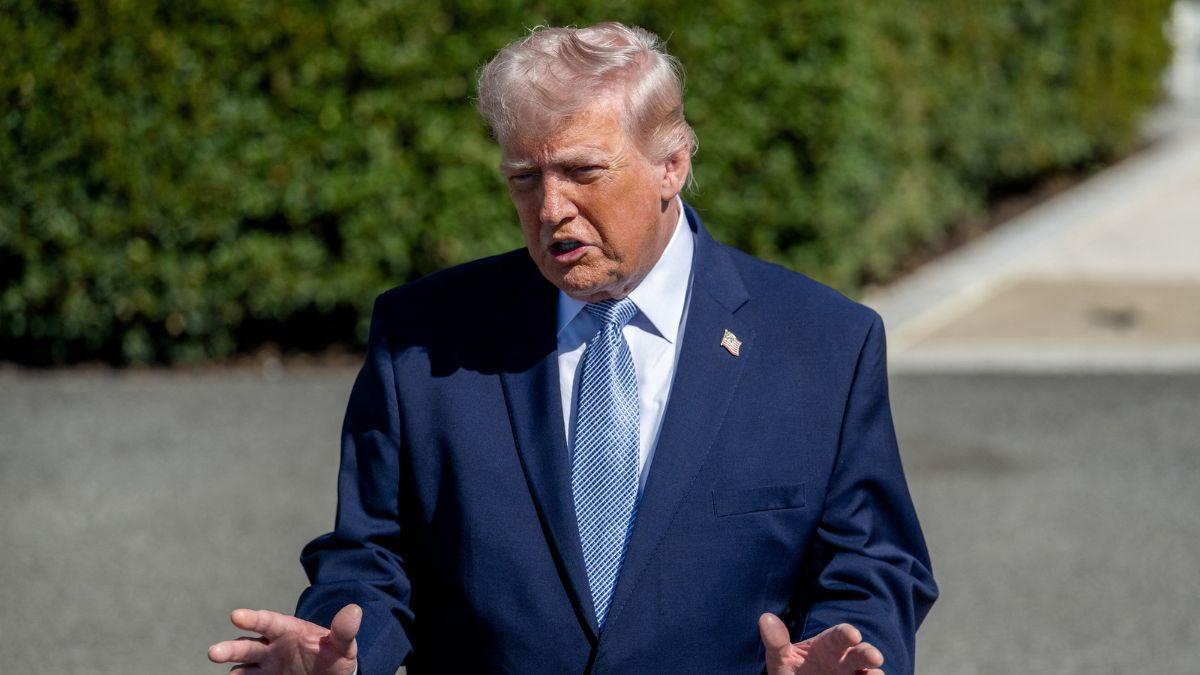 image of The president signaled he wanted reporter Olivia Rinaldi removed as she asked a question.