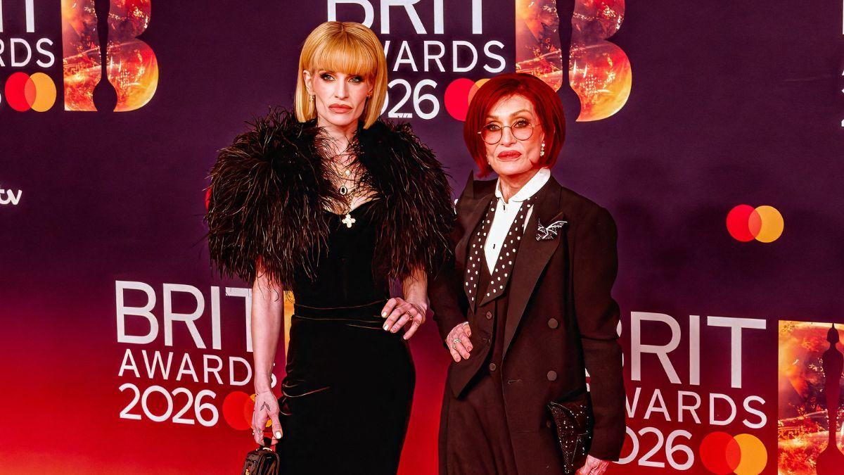 Photo of Sharon and Kelly Osbourne