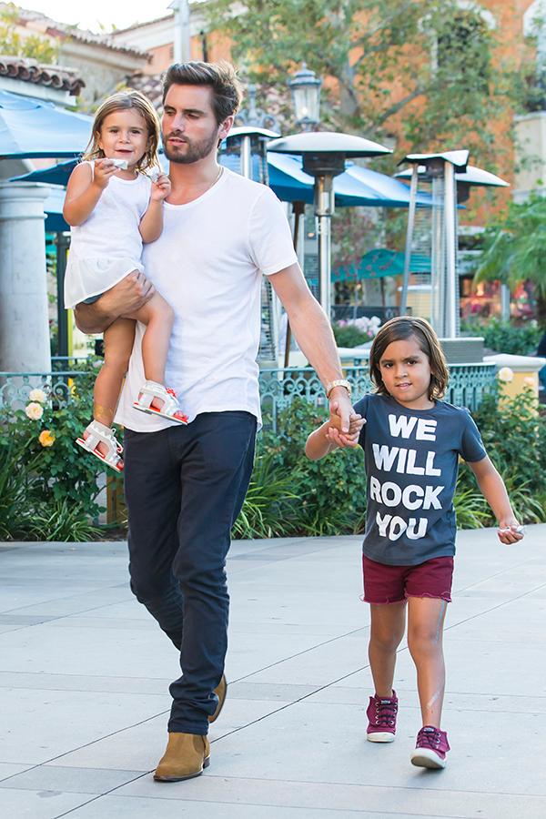 Kourtney Kardashian Scott Disick Overwhelmed Kids