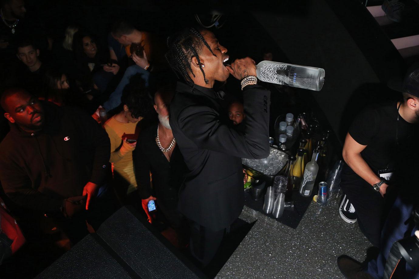 //travis scott parties without kylie jenner