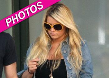 //jessica simpson baby bump inf