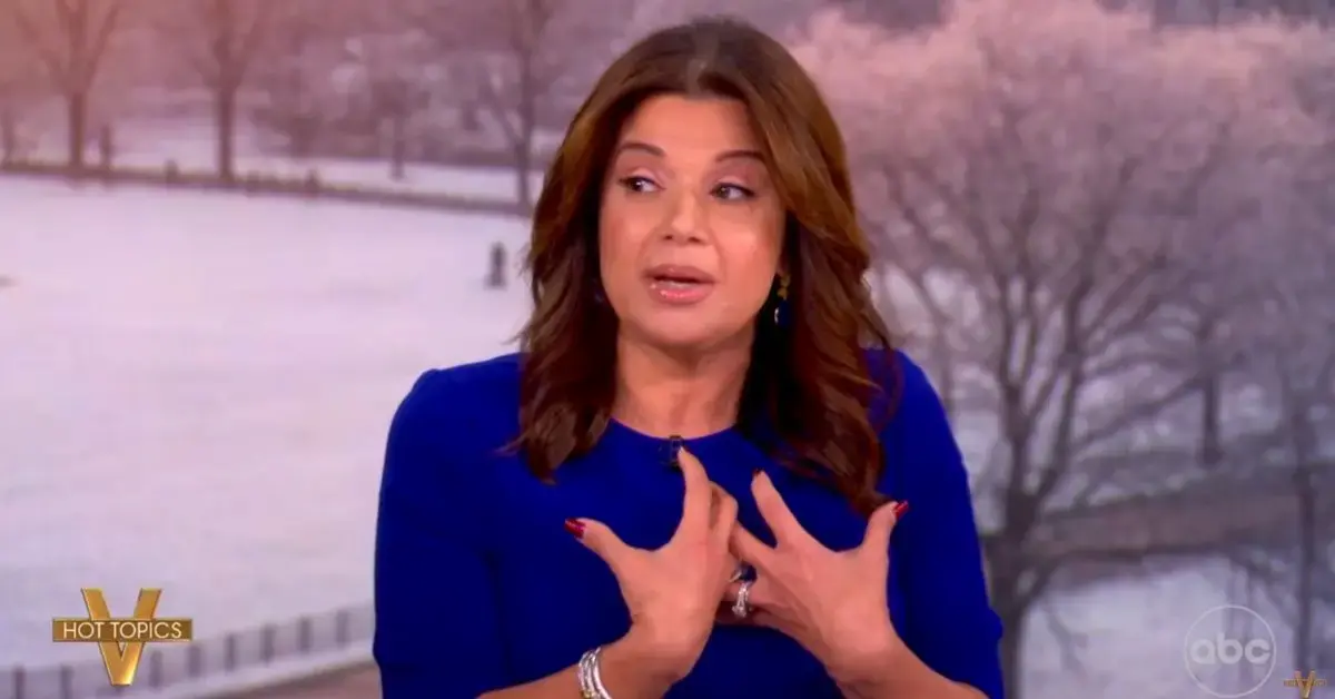Ana Navarro compared the media ban to actions that 'communist dictators' take.