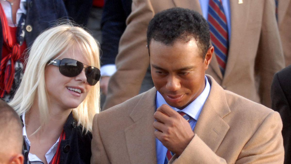 Photo of Tiger Woods, Elin Nordegren