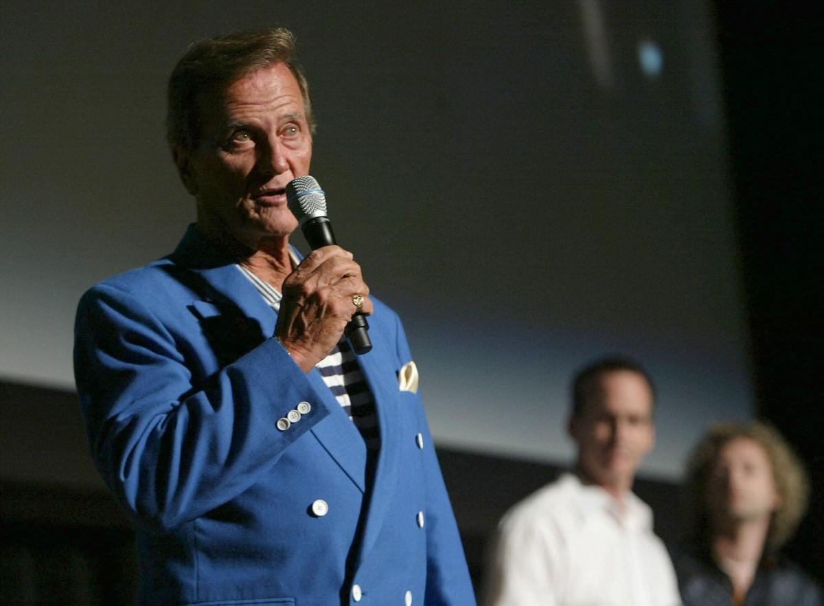 Pat Boone accepted Eden's Cinecon Legacy Award on her behalf after her cancellation.