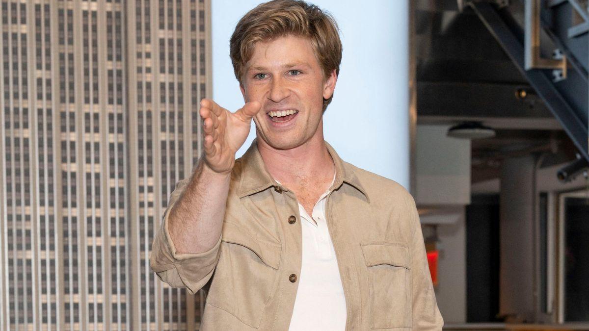 Terri Irwin and Bindi Irwin are reportedly urging Robert Irwin to slow down his relationship with Ashleigh Scully.