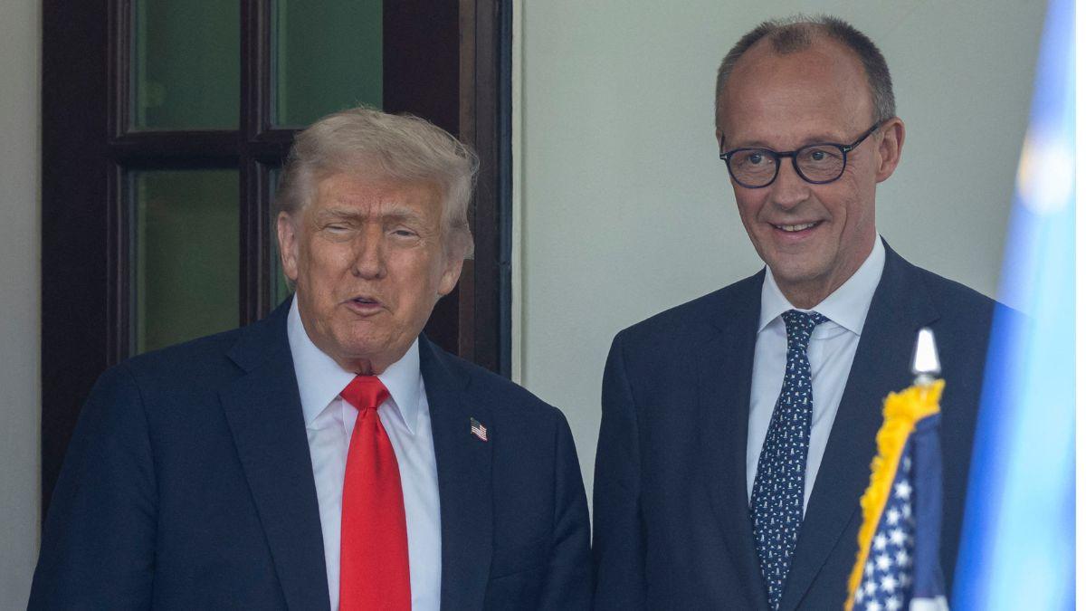Photo of Donald Trump and German Chancellor Friedrich Merz