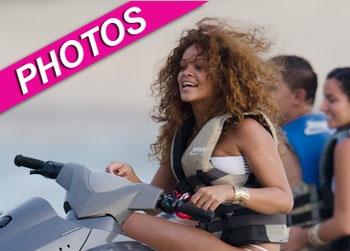 //rihanna splashnews_